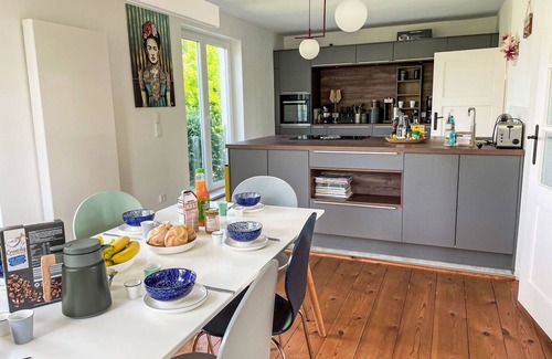 Gross Schwansee House | Beautiful private villa for 6 guests with WIFI, TV, terrace, pets allowed and parking