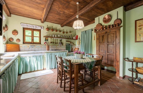 Roccaverano House | Beautiful private villa with WIFI, private pool, TV, terrace, pets allowed, panoramic view, parking