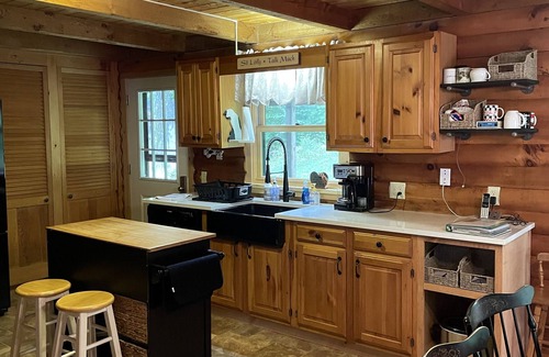 Townshend House | Beautiful, private log cabin with huge, relaxing screened porch