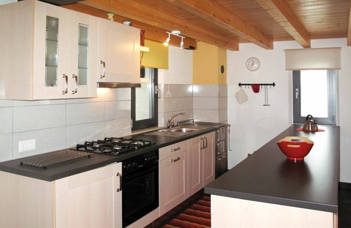 Ponto Valentino House | Beautiful private villa for 8 people with TV, patio, pets allowed and parking
