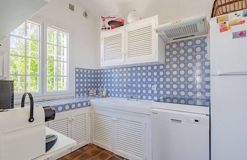 La Garde-Freinet Villa | Beautiful private villa for 8 guests with private pool, WIFI, TV, terrace and pets allowed