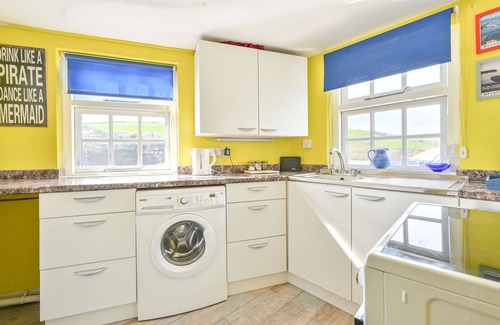 Portmellon House | Beautiful private villa for 4 guests with WIFI, TV, patio, pets allowed and parking