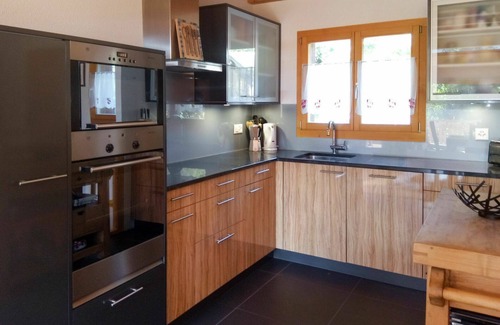 Leytron House | Beautiful private villa for 8 people with WIFI, TV and terrace