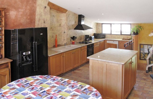 Nyons House | Beautiful private villa for 6 people with WIFI, A/C, TV, terrace and pets allowed
