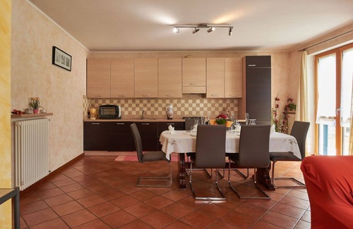 Colico Piano House | Beautiful private villa for 10 guests with WIFI, TV and patio