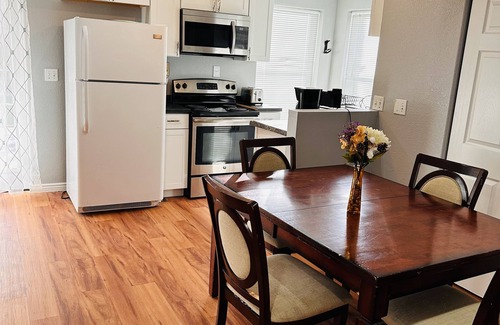 Centennial House | Beautiful, Private Walk-out Basement in Centennial