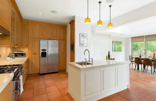 Primrose Hill Apartment | Beautiful Regents Park Apartment