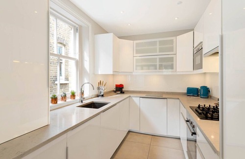 Primrose Hill Apartment | Beautiful Regents Park Apartment