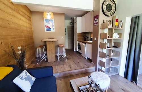 Isola Apartment | Beautiful Renovated Apartment at the Foot of the Slopes in Isola 2000