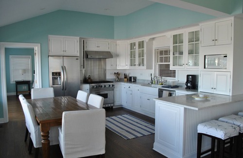 Greenport West House | Beautiful Renovated Beachfront Home