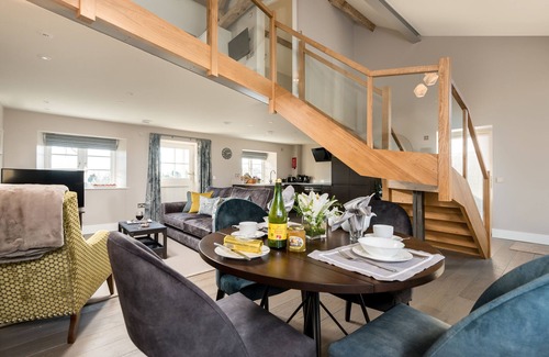 Woolhope Cottage | Beautiful-Romantic, luxurious cottage with stunning views