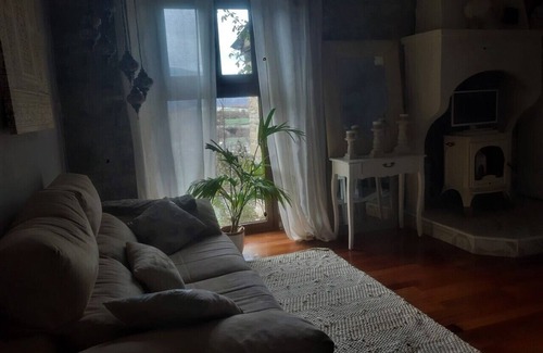 Caldearenas Cottage | Beautiful rural house that preserves its antiquity, full of details and love
