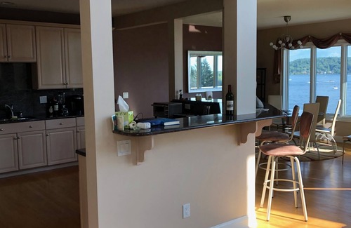 Saratoga Springs House | Beautiful Saratoga Lake waterfront Townhouse + Community Amenities