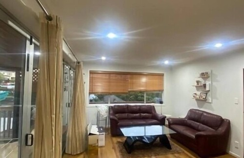 Hillsborough House | Beautiful Seaside Haven