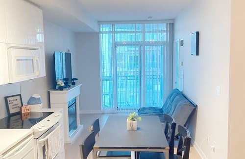 CityPlace Hotel | Beautiful Serviced Suites with Lake Views