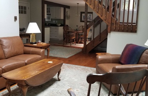 Grantham Condo | Beautiful Single Family Condominium in Award-Winning Eastman Community
