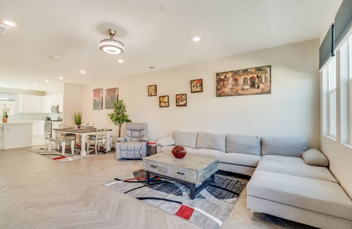 Ivey Ranch - Rancho Del Oro House | Beautiful Smart Home located Minutes from the Beach!
