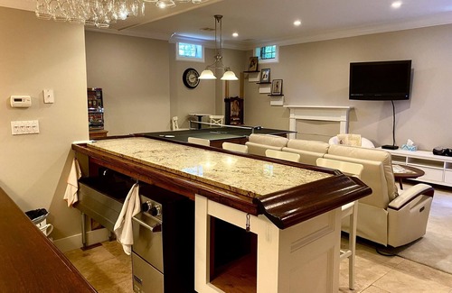 Shelter Island Heights House | Beautiful Spacious Traditional Home w/Pool, 2 minutes from Beaches, Golf, Tennis