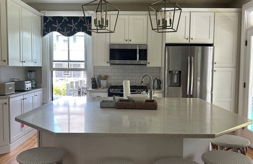 Dennis House | Beautiful, Spacious Antique Farmhouse Steps to Private Beach