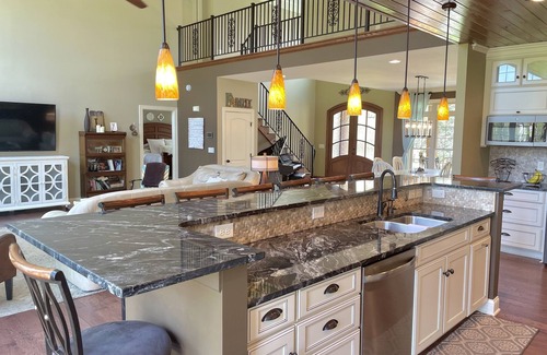 Lexington Other | Beautiful Spacious Country Home, Relaxing Atmosphere located 1.5m from I-85.