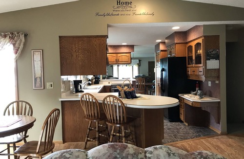 Lake City House | Beautiful spacious house with spectacular views of Lake Pepin