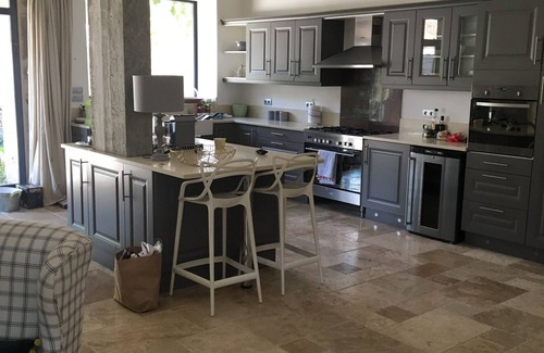Laurens House | Beautiful spacious stone winemakers house heated pool, 4 beds, air con, 3.5baths