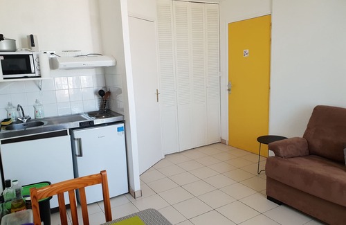 Sete Apartment | Beautiful studio, royal setting, imperial sea view, Wi-Fi.