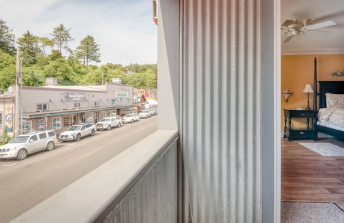 Historic Bayfront Apartment | Beautiful Studio with Fireplace, Newports Historic Bayfront Right Out Your Door