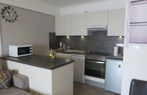Les Angles Apartment | Beautiful T2 cabin renovated spacious comfortable and very well equipped with superb view