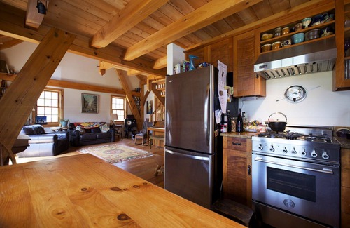 Washington House | Beautiful Timber Frame Home in the Berkshires /Available for Long Term