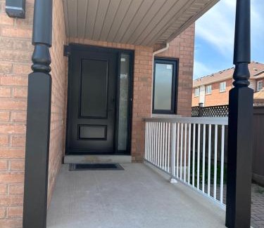 Vaughan House | Beautiful townhouse.