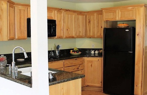 Mapleton House | Beautiful two bedroom one bath house on the Siuslaw River