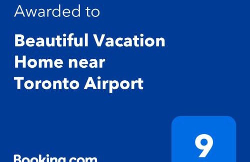 Meadowvale Village House | Beautiful Vacation Home near Toronto Airport