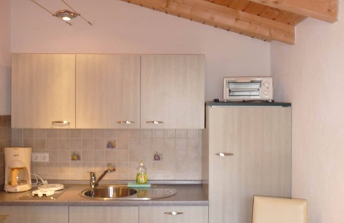 Radebeul House | Beautiful vacation home in the immediate vicinity of v. Altkötzschenbroda, parking space at the house