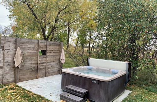 Bozeman Apartment | Beautiful vacation rental suite close to Bozeman airport, downtown, and MSU