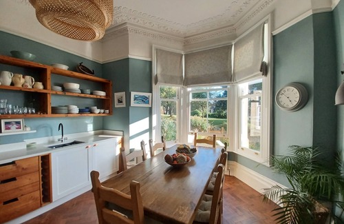 Clevedon House | Beautiful Victorian House overlooking the sea in Clevedon.