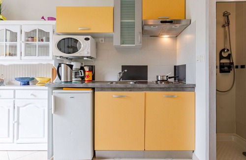 Surville House | Beautiful villa for 2 people with TV, terrace and parking