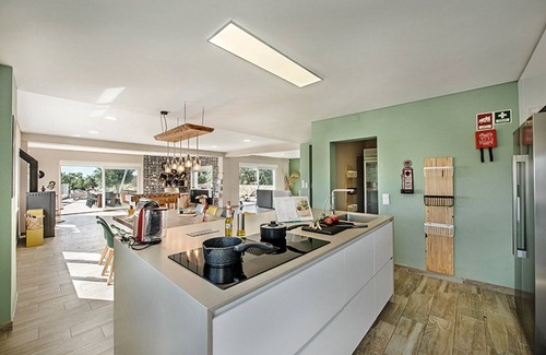 Barranco de Sao Miguel Villa | Beautiful Villa with Swimming Pool and Amazing Views.