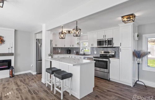 Saint Peters Bay Cottage | Beautiful Waterfront Cottage in the Heart of St. Peters Bay