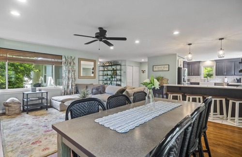 Anderson Township House | Beautifully decorated, 15-20 min to downtown Cincy.
