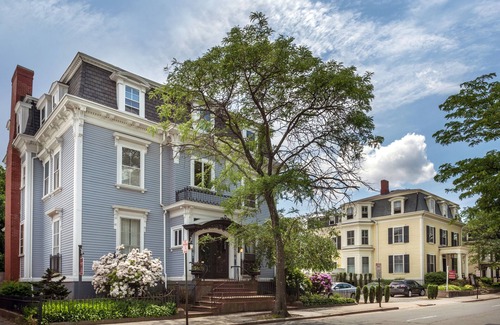 Wayland Apartment | Beautifully detailed on East Side, Walk to Brown