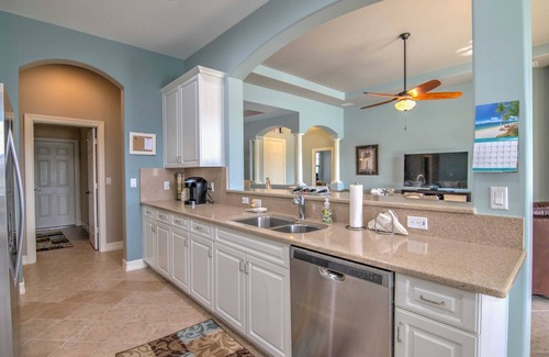Gateway House | Beautifully Furnished Single Family Pool Home with Lake View in Gateway