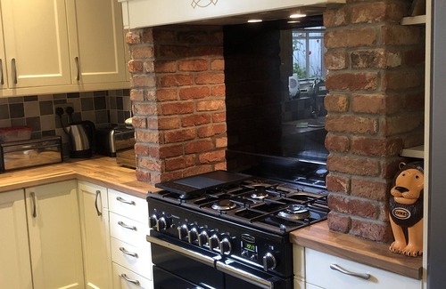 Buxton House | Beautifully refurbished Victorian stone house in historic Spa-Town