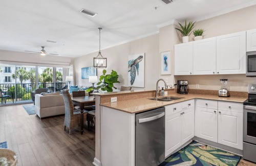 Frangista Beach Condo | Beautifully remodeled condo with 3 minute walk to private, deeded beach!