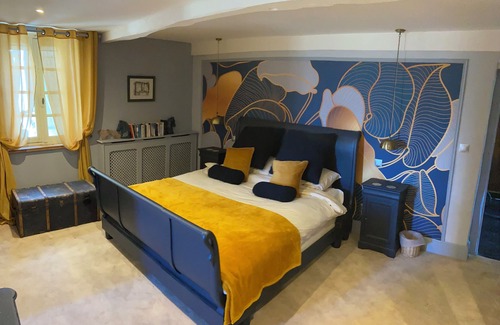 Cadalen Other | Beautifully renovated farmhouse, secure swimming pool, six en suite bedrooms.