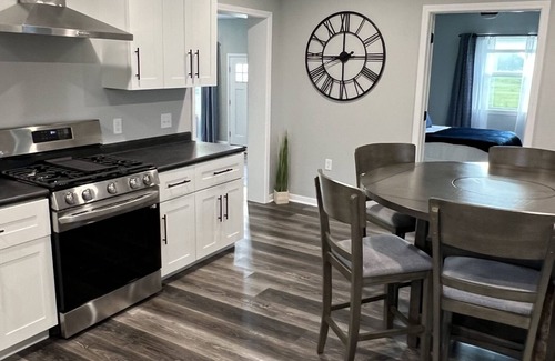 Houma House | Beautifully renovated home on Bayou Blue!