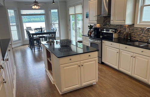 Prospect House | Beautifully updated 4BR river home in Prospect. Private dock. 2 car gr. EV chgr.