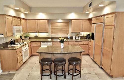 Belmont Shore House | Beauty by the Beach - SoCal Fun