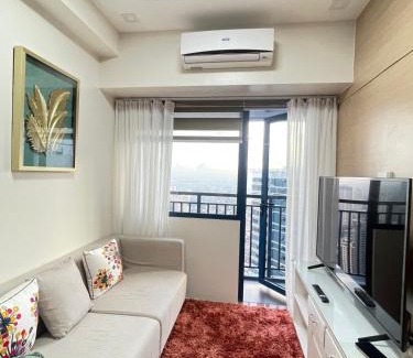 San Antonio Apartment | Beauty Makati Penthouse 4 room Family Condo