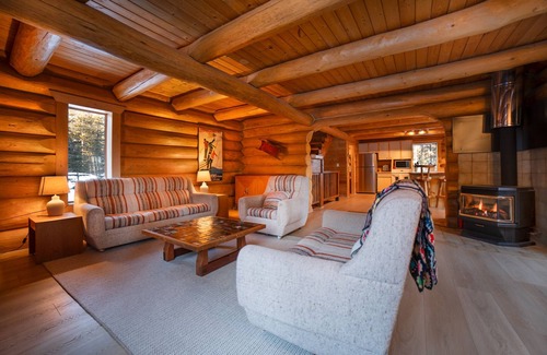 Mount Baldy Cabin | Beauty up at Baldy. Renovated. Luxury 6 Bed/3 Bath Ski Inn/Ski Out